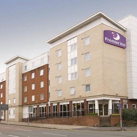 Premier Inn Manchester City Centre Exterior photo